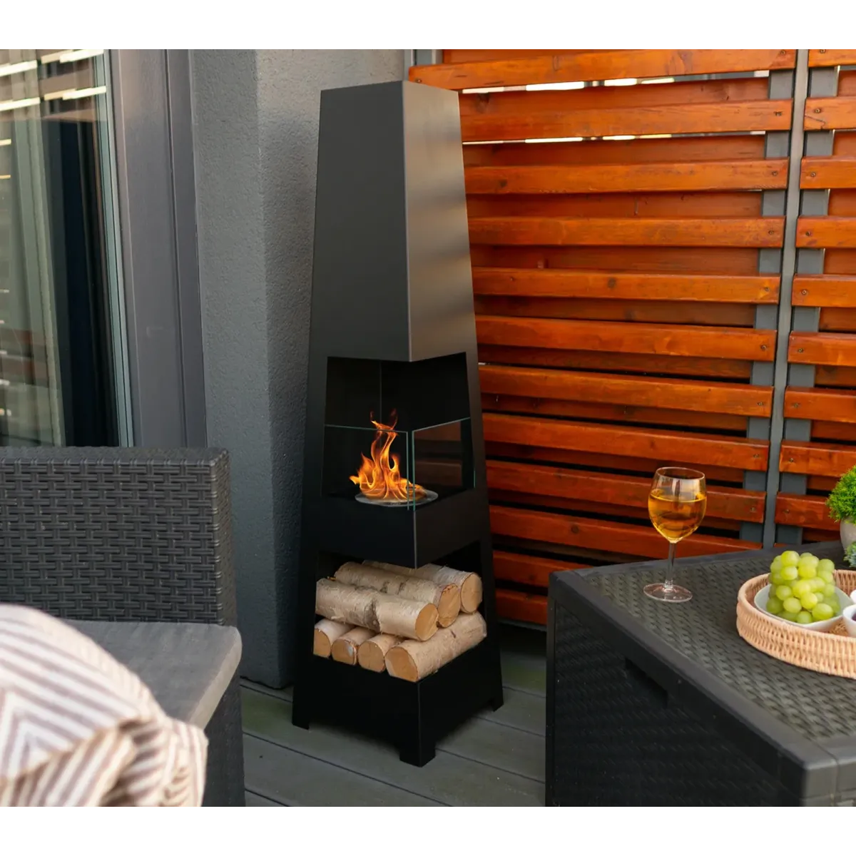 Biokominek wolnostojący PYRAMID GARDEN