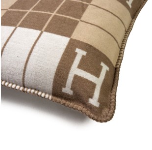 Poduszka dekoracyjna SHP PARIS HOME ciemny beż 2