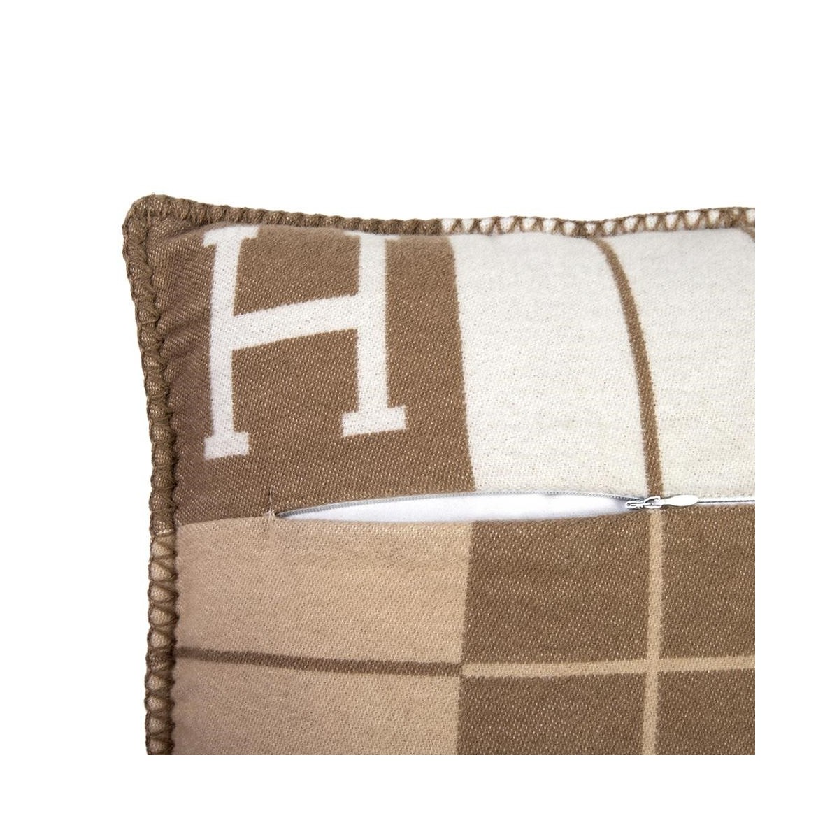 Poduszka dekoracyjna SHP PARIS HOME ciemny beż