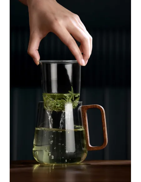 Szklanka BONSTON z zaparzaczem DOMILY