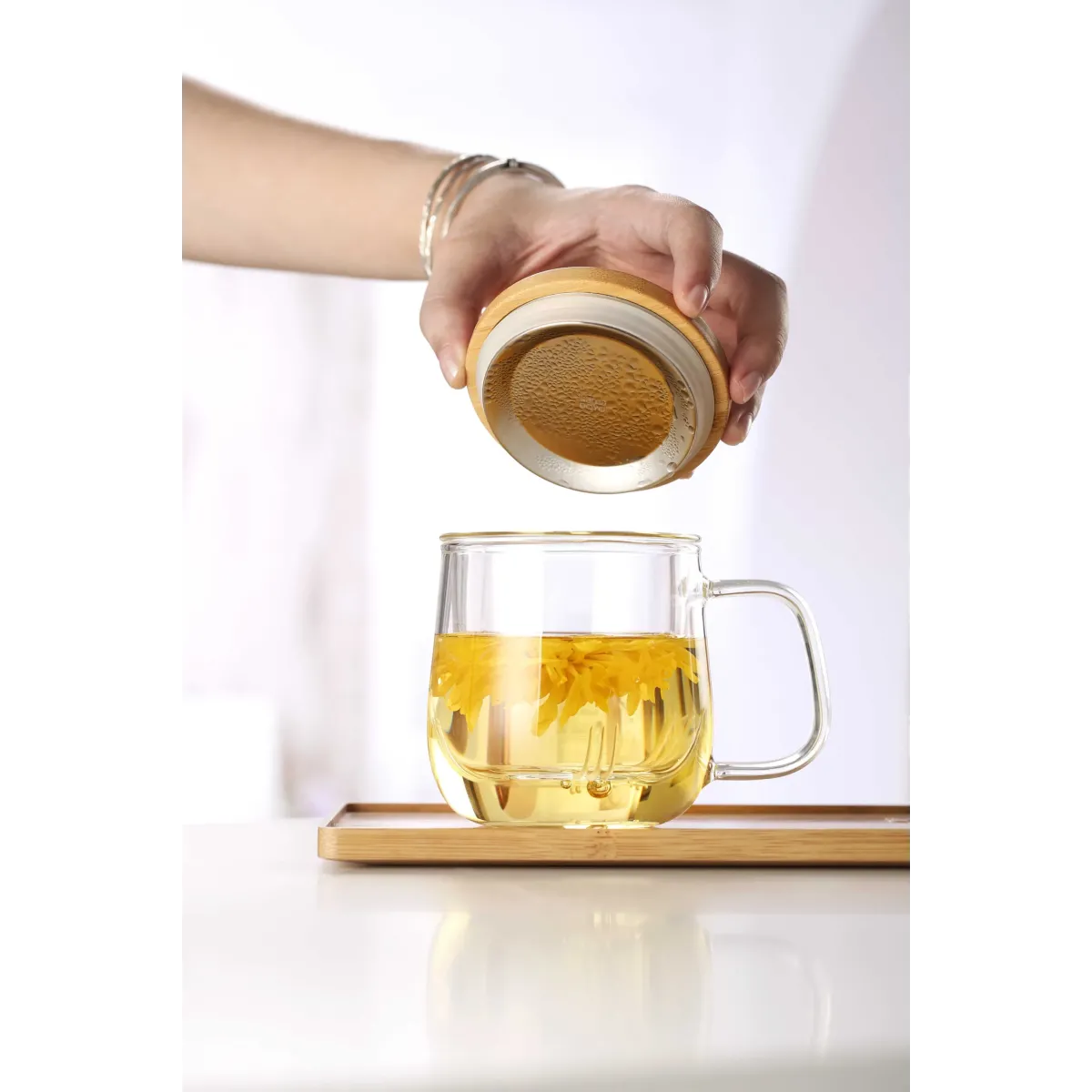 Szklanka SAMADOYO z zaparzaczem DOMILY