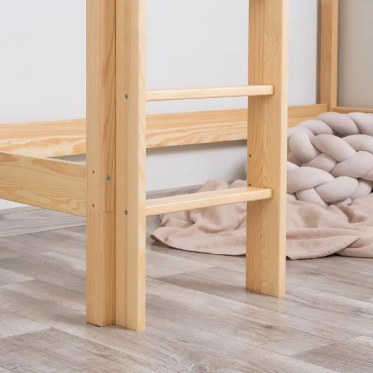 Łóżko drewniane antresola MEBLE WRÓBEL