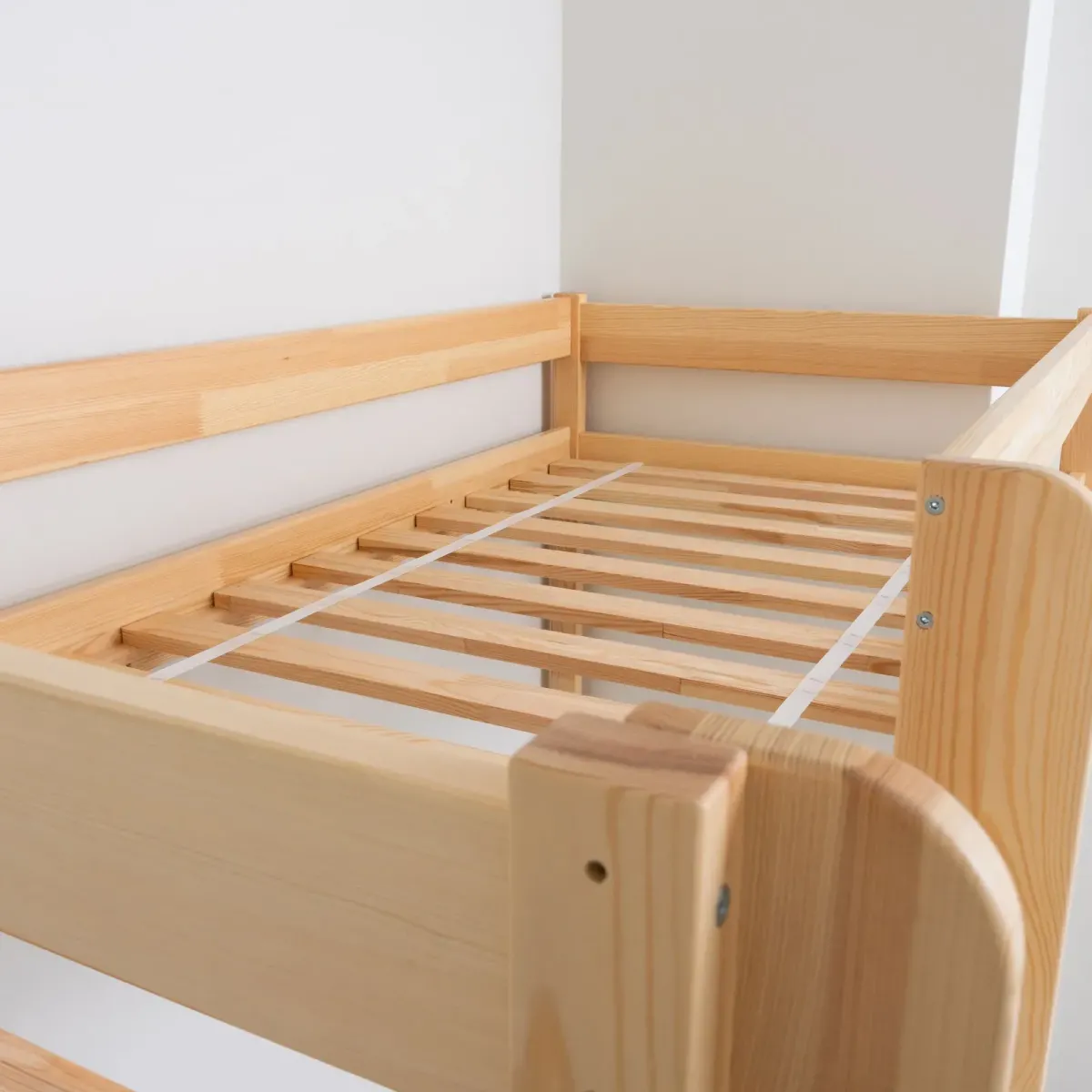 Łóżko drewniane antresola MEBLE WRÓBEL