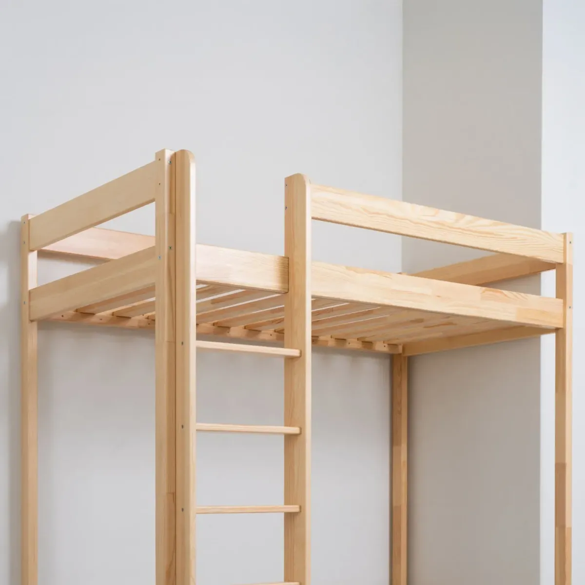 Łóżko drewniane antresola MEBLE WRÓBEL