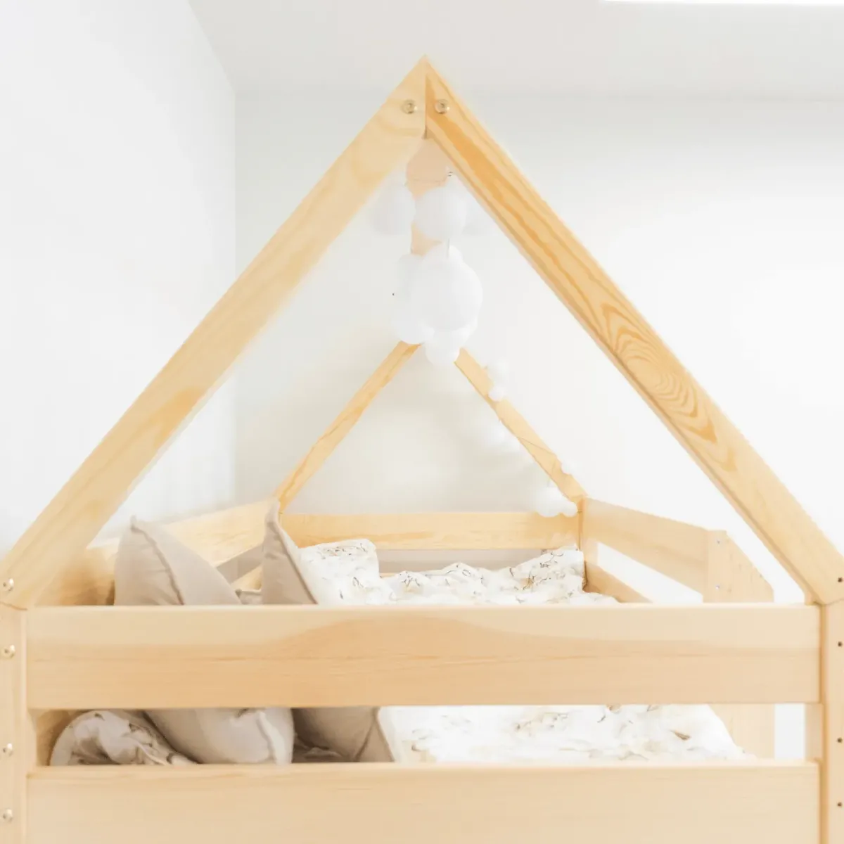 Łóżko drewniane antresola DOMEK MEBLE WRÓBEL