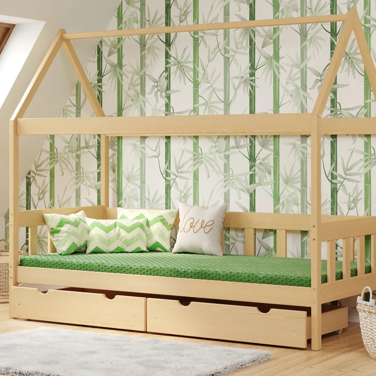 Łóżko drewniane pojedyncze DOMEK SKRZAT sosna MEBLE WRÓBEL