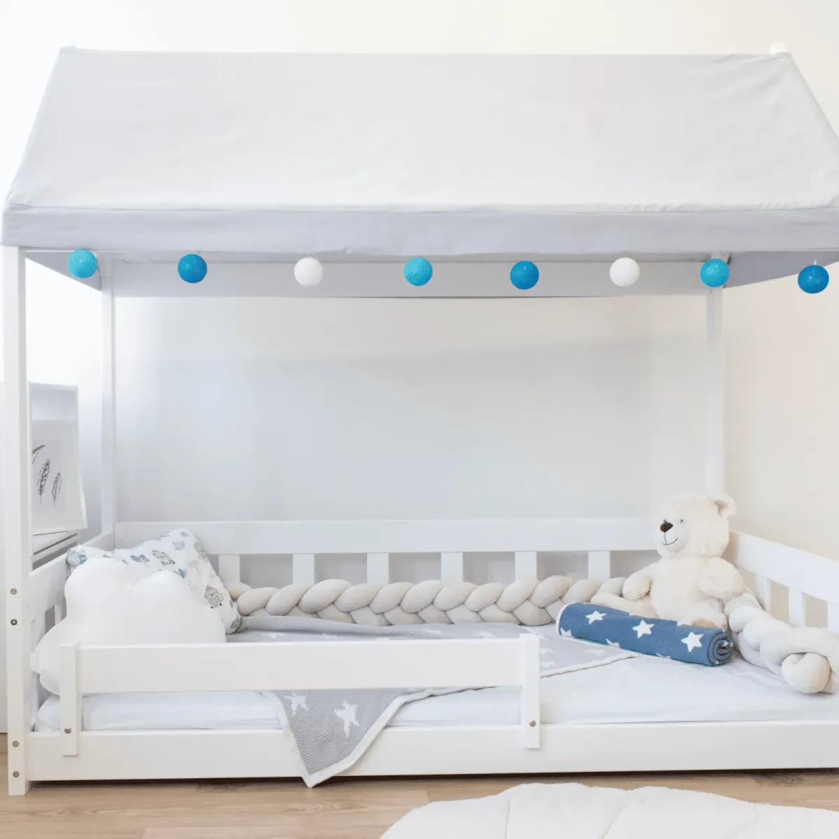 Łóżko drewniane pojedyncze DOMEK BRAT biały MEBLE WRÓBEL