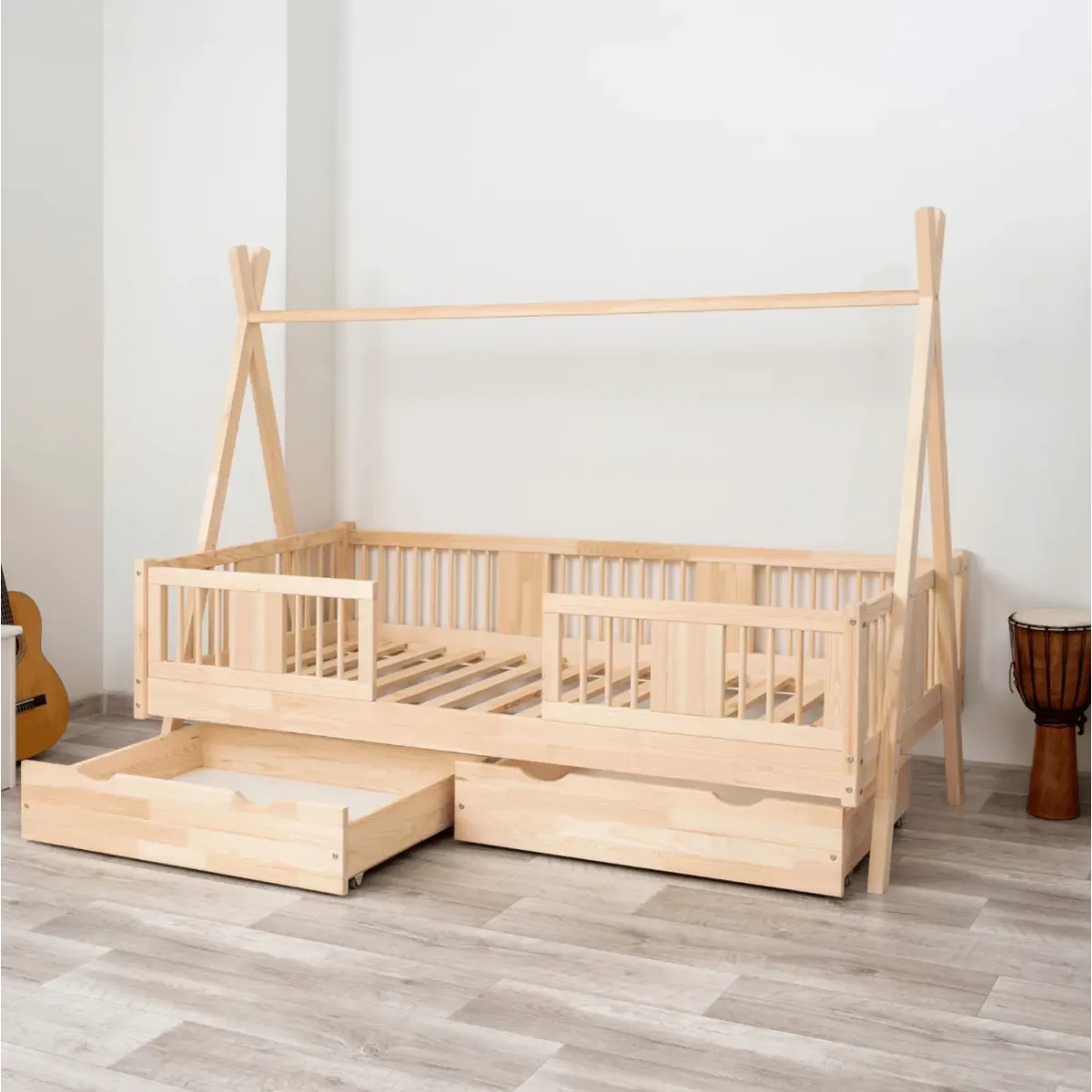 Łóżko drewniane pojedyncze LUNA TIPI sosna MEBLE WRÓBEL