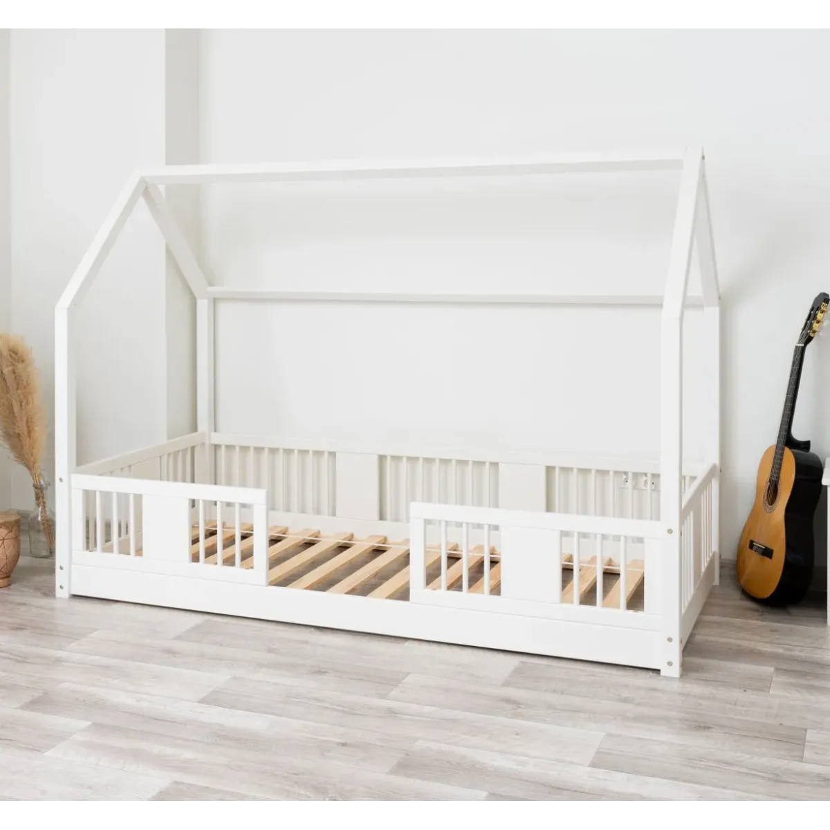 Łóżko drewniane pojedyncze LUNA DOMEK LONG biały MEBLE WRÓBEL