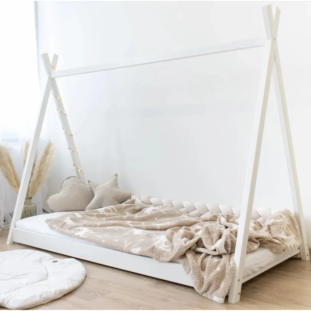 Łóżko pojedyncze drewniane TIPI biały MEBLE WRÓBEL